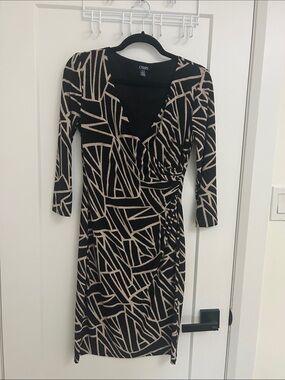 Chaps Black and Beige Geometric Midi Wrap Dress